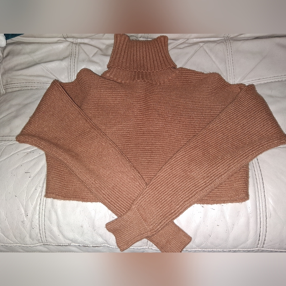 HOUSE OF HARLOW 1960Women's Cropped Turtleneck Sweater - Camel Brown
